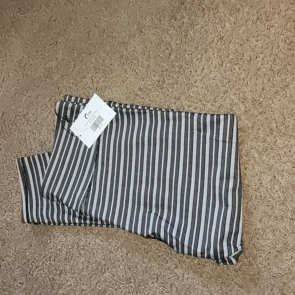 NWT - Zyia - Black Aztec Adrenaline Leggings - Sz 20